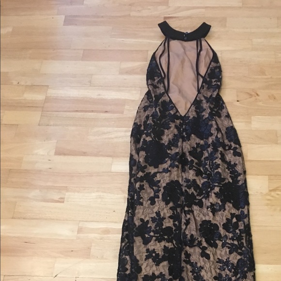 Dress the population gown - Picture 4 of 6